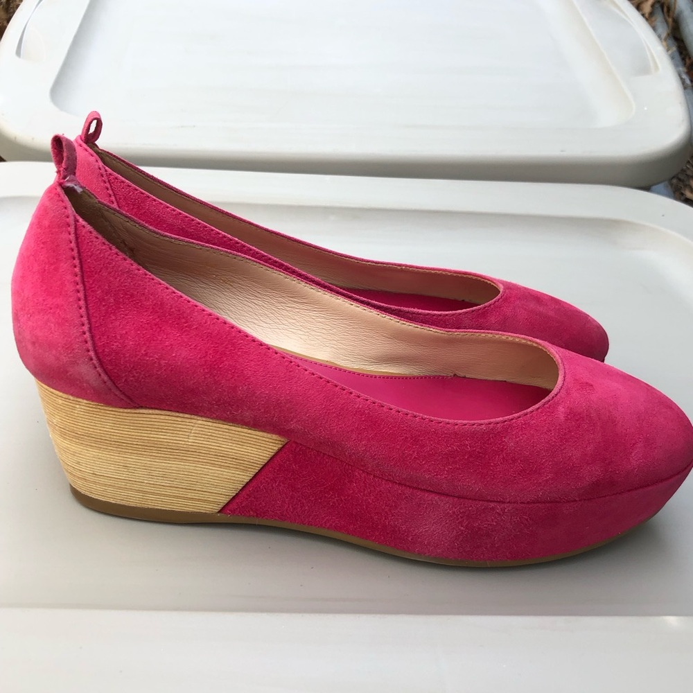 Tod’s Pink Platform Slip On Heels. Size 37.